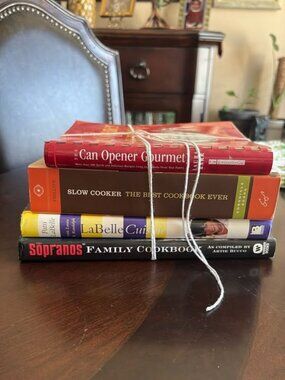 Cookbook Lovers Starter Set - 4 Iconic Guides